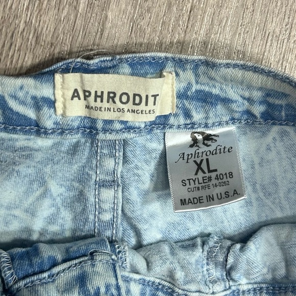 Aphrodite Light Blue Skinny Distressed Acid washed Stretch Jeans‎ Size XL - Picture 2 of 6